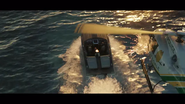 Police Maverick en Tráiler 2 (2:27)
